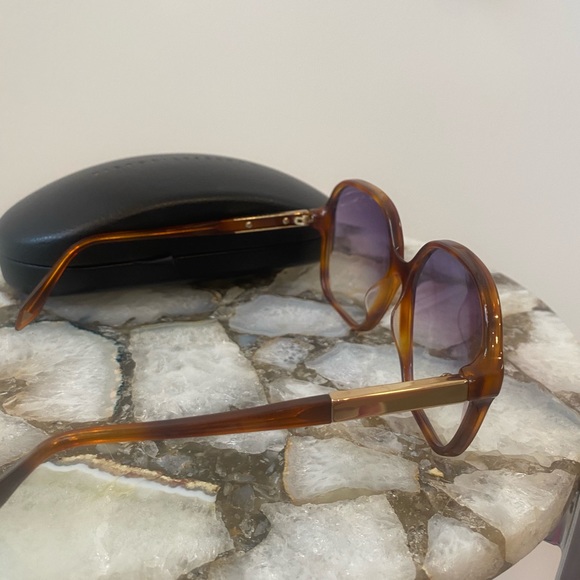 Victoria Beckham sunglasses - Picture 3 of 3